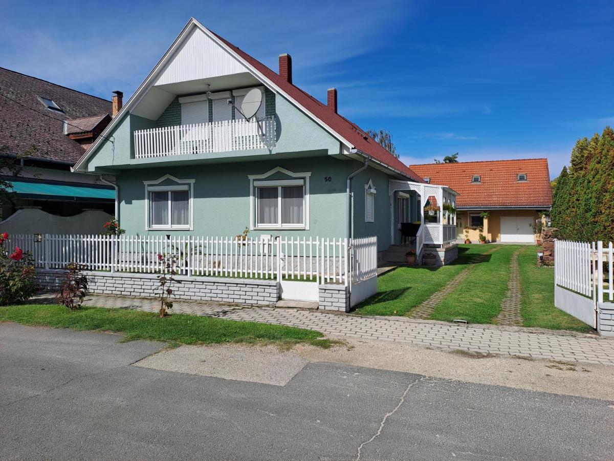 Bianka Apartman Balatonlelle Exterior photo