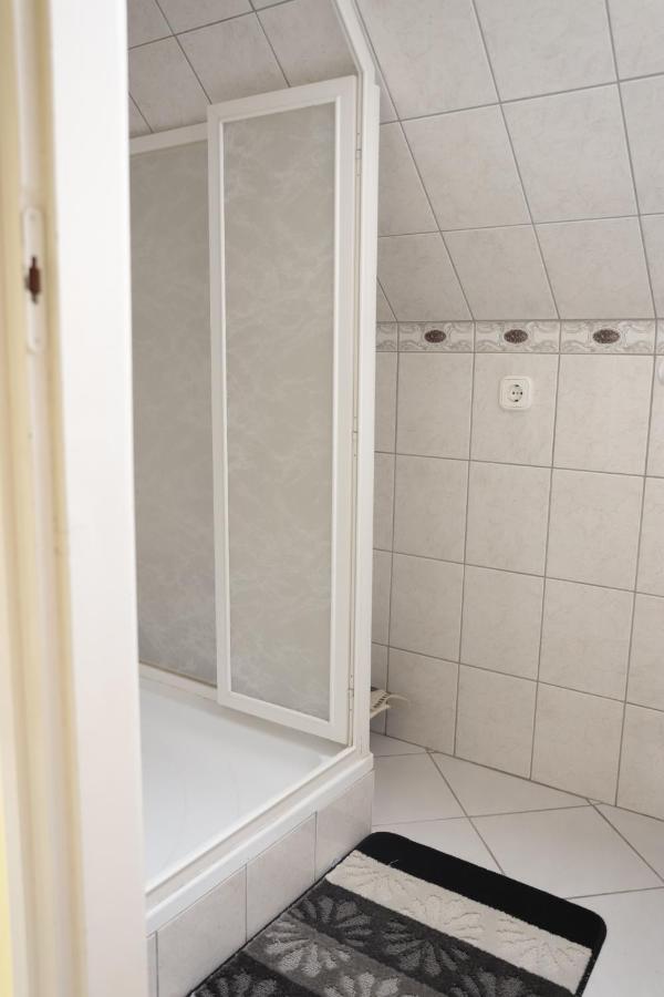 Bianka Apartman Balatonlelle Exterior photo